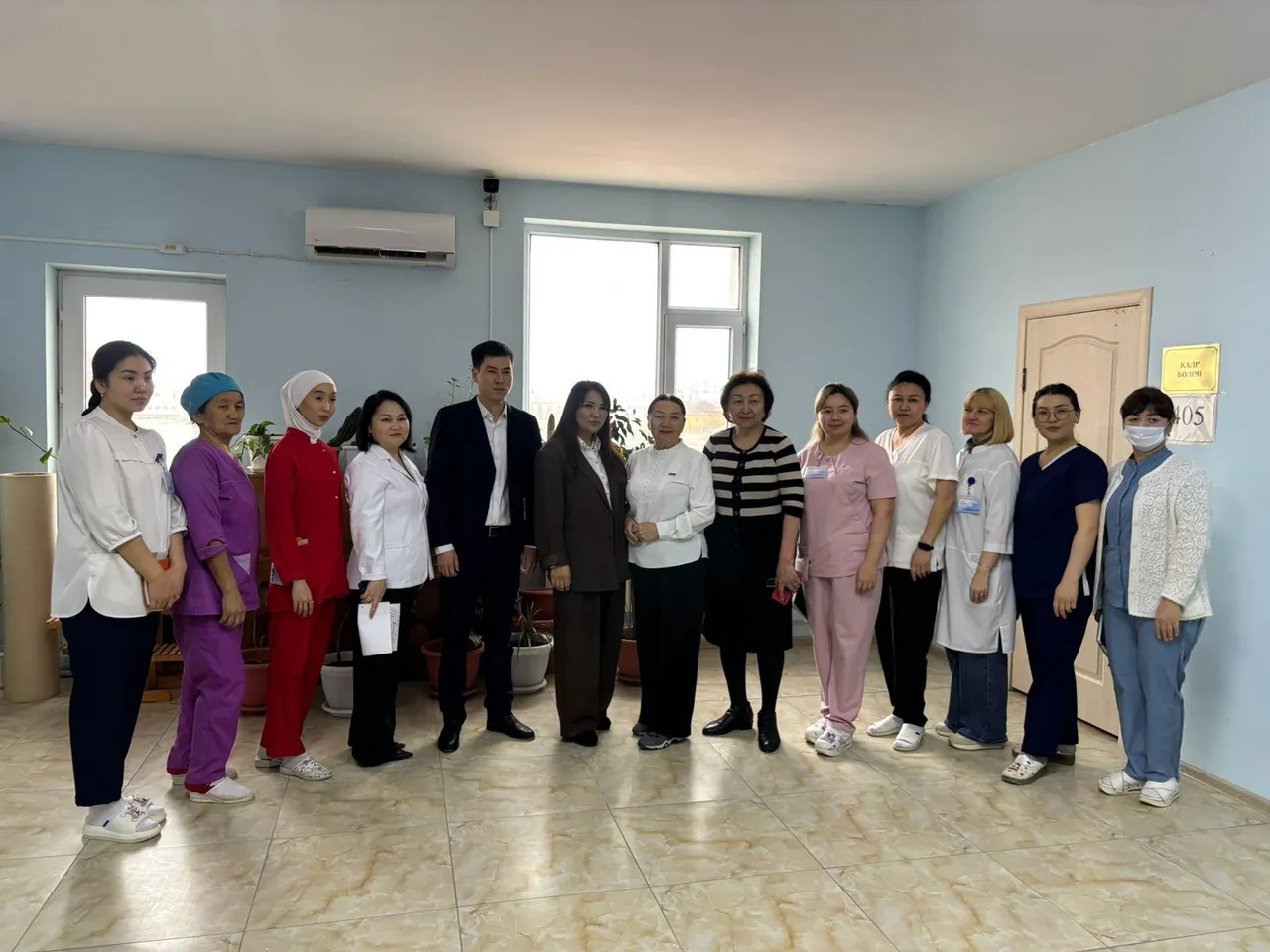 “Сенім” медициналық орталығының өкілдері референдумға барады