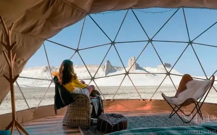 Бозжыра шатқалында қандай нысандар бой көтереді?