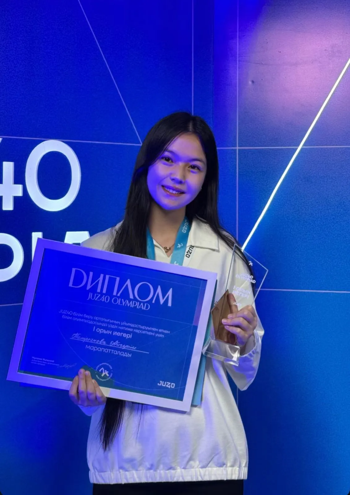 Маңғыстаулық оқушы білім бәйгесінде 1 миллион теңге жеңіп алды