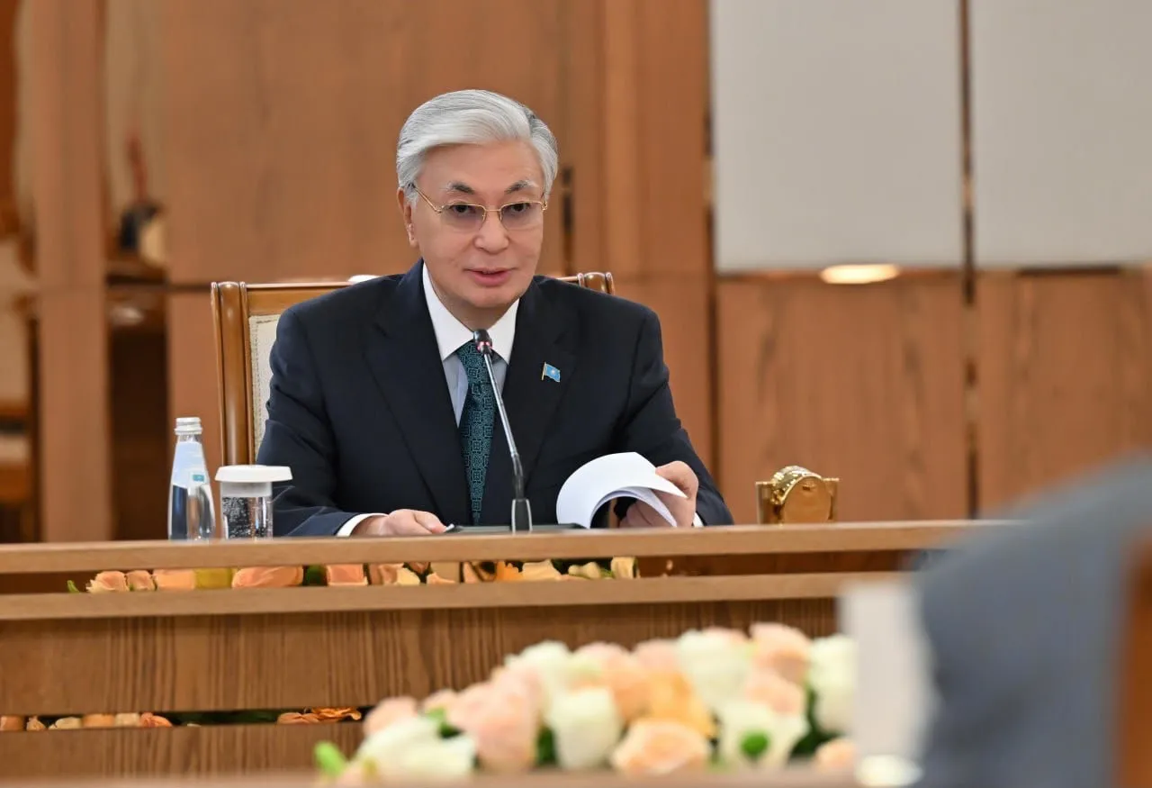 Президент Конгресс мүшелерін еліміздің жалпыхалықтық қолдауға ие болған жаңа Конституциясындағы негізгі аспектілермен таныстырды