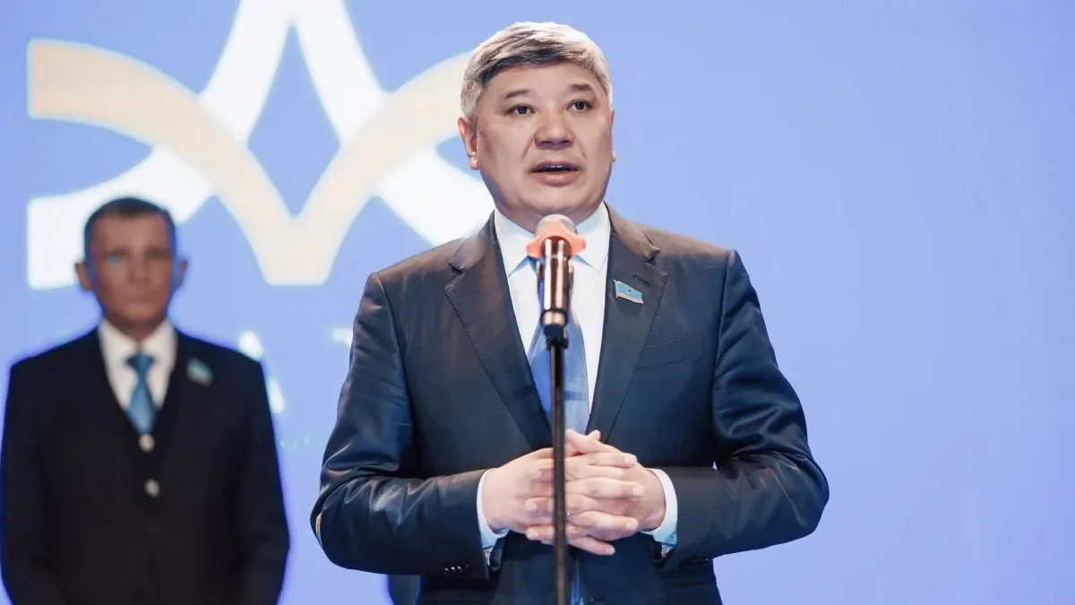 Тектілік пен тәрбие: Қоғамдық мәдениет қайда бара жатыр?
