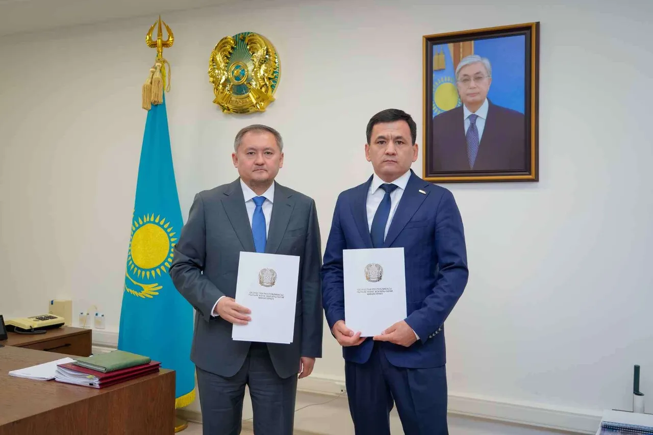 «Кітап оқитын университет»: Ғылым және жоғары білім министрлігі мен «Кітап оқитын ұлт» қоры студенттер арасында кітап оқу мәдениетін дамытуда