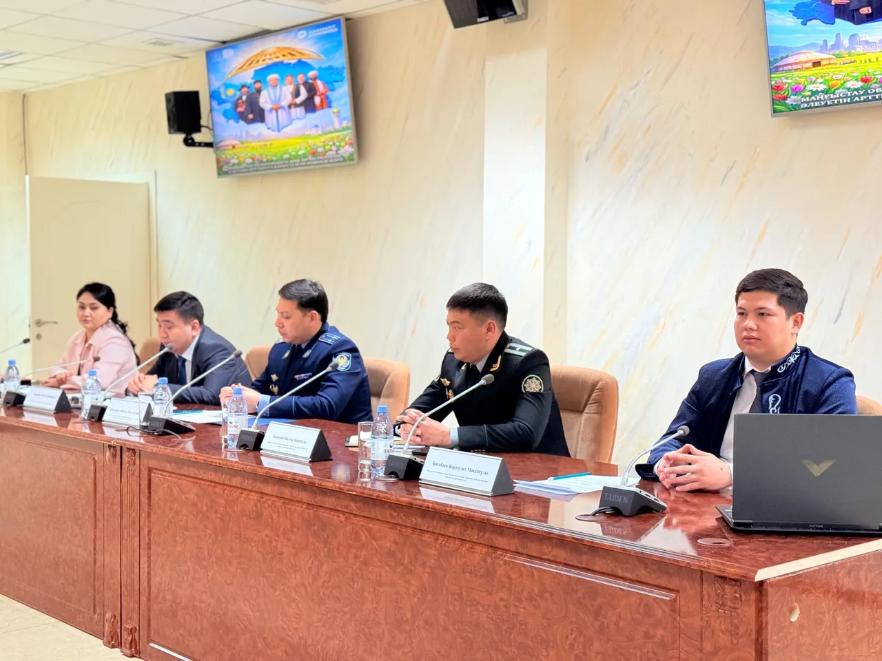 Полицейлер интернет-алаяқтықтан сақ болуды ескертті