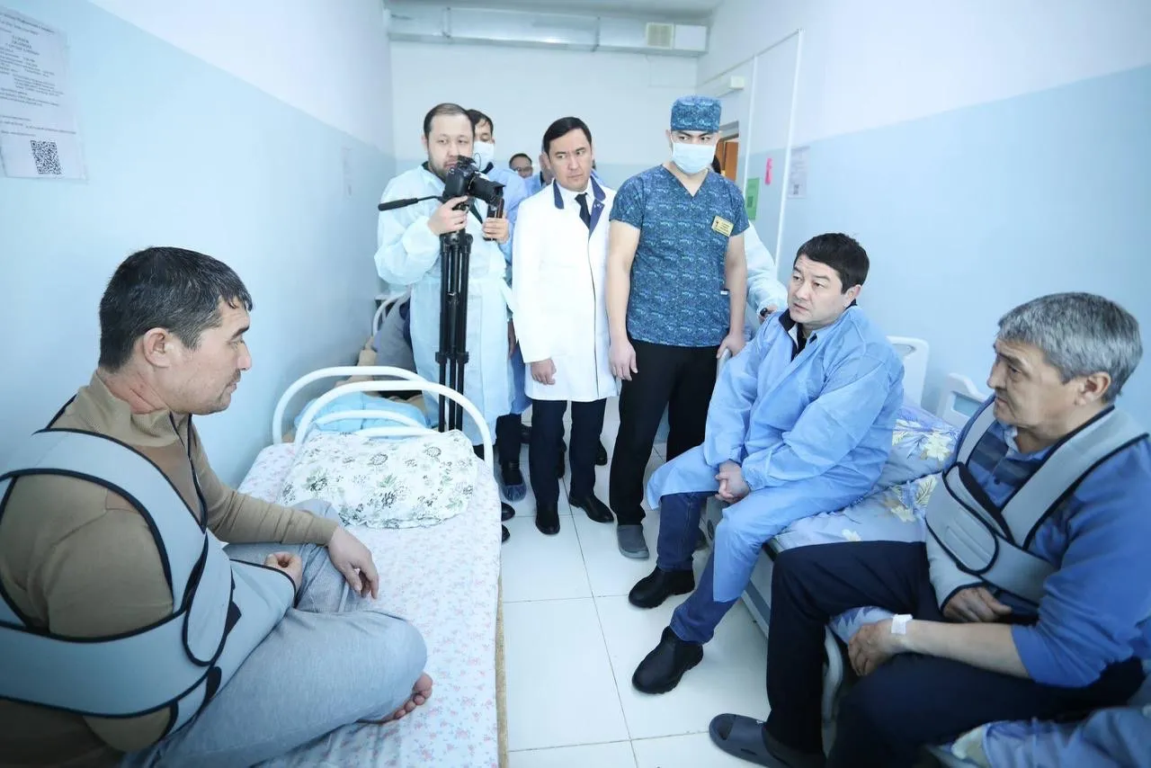 Нұрдәулет Қилыбай Бейнеу ауданында жол апатынан зардап шеккендердің хал-жағдайын білді