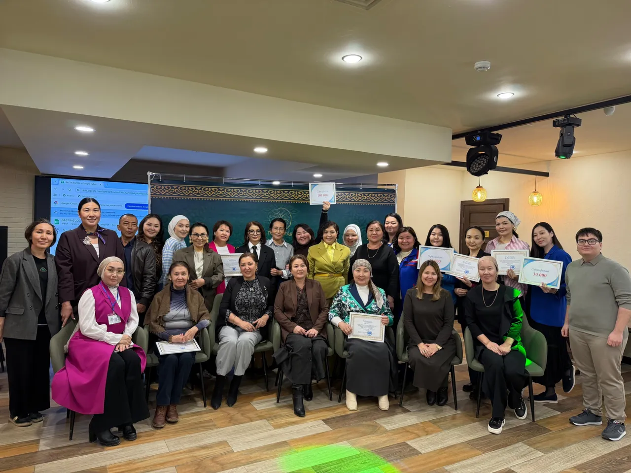 Маңғыстауда үкіметтік емес ұйым өкілдері референдумда дауыс береді