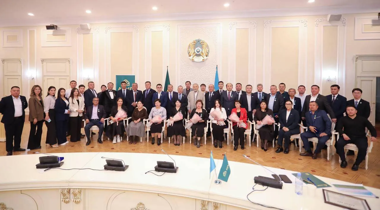 «Ауыл» партиясы үздіктерді марапаттады