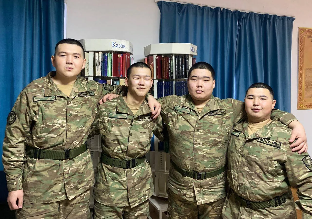 Вместе со школьной скамьи: Четверо одноклассников вместе проходят службу в рядах Нацгвардии