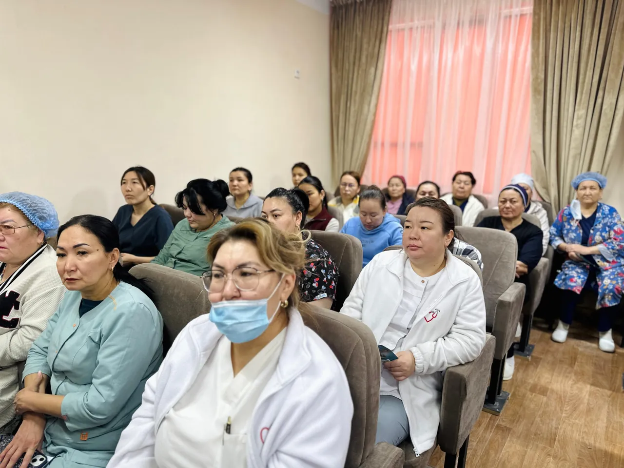 Жаңаөзендік дәрігерлер референдумге барады