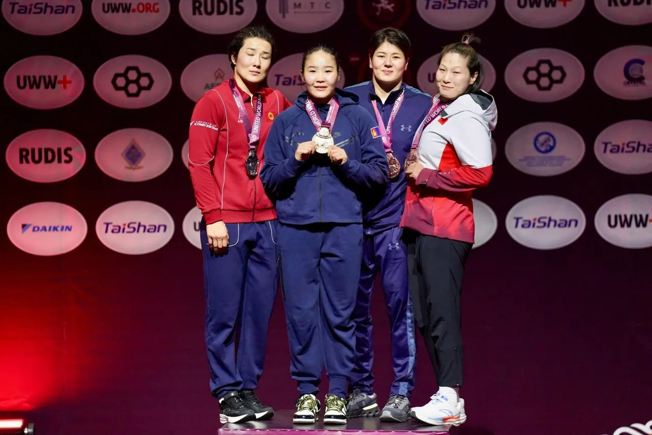 «Алтын мақсат еді, бірақ қолаға тоқтадым»: Гүлмарал Еркебаева Азия чемпионатынан алған жүлдесі туралы айтты