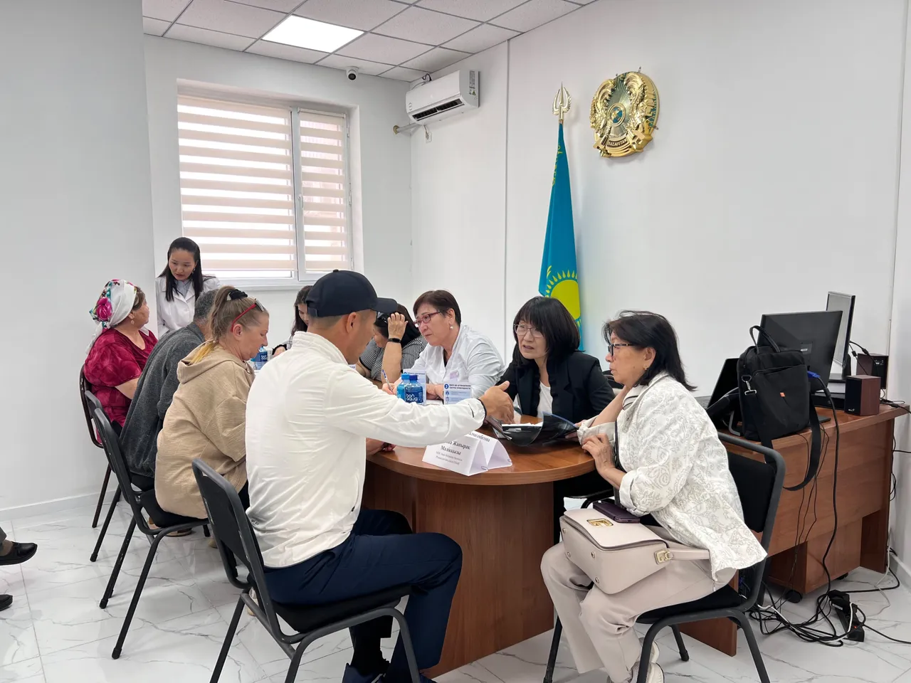 Ақтауда азаматтарға мемлекеттік қызметтерді алу тәртібі түсіндірілді