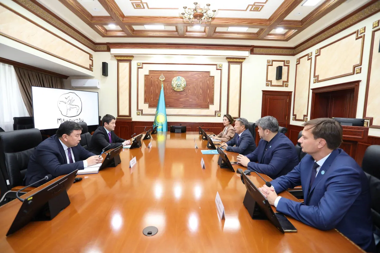 Нұрдәулет Қилыбай Қазақстан Халық Кеңесінің мүшелерімен кездесті