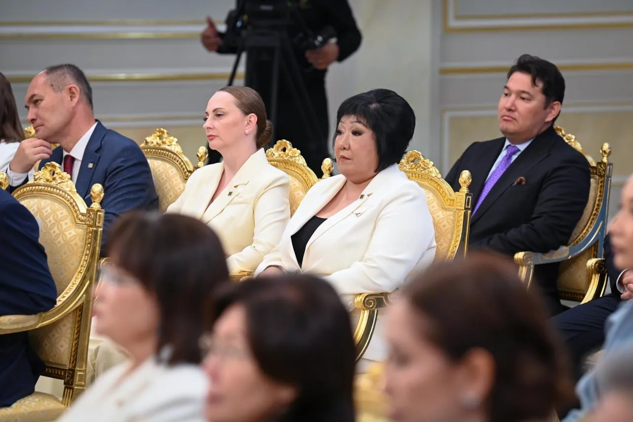 Мемлекет басшысы бұқаралық ақпарат құралдары қызметкерлерін кәсіби мерекесімен құттықтады