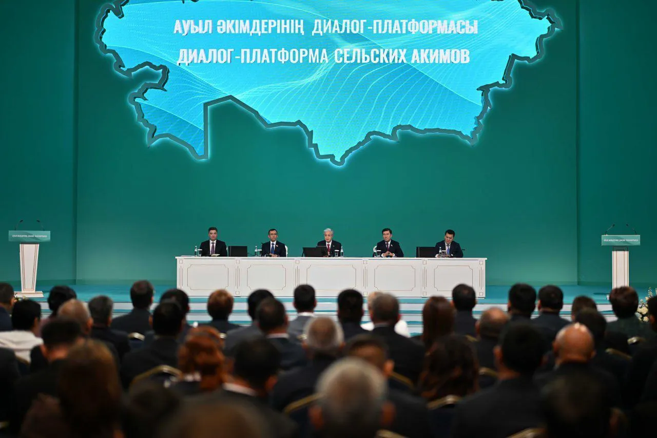 Қасым-Жомарт Тоқаев: «Цифрлық Қазақстанды ауылдар мен ауылдық округтерсіз құру мүмкін емес»