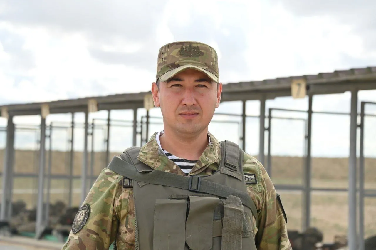 Қазақстан Қарулы Күштерінің тәрбие құрылымдары қызметкерлері кәсіби мерекесін атап өтуде