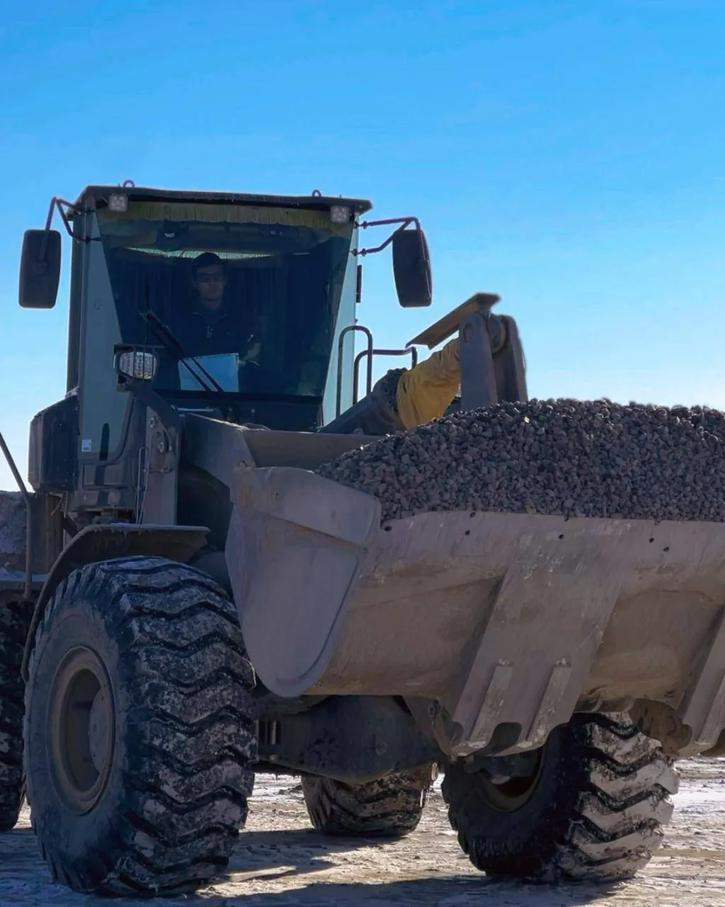 Ақтау халықаралық әуежайының ұшу-қону жолағын жаңартуға жергілікті асфальтбетон қолданылды