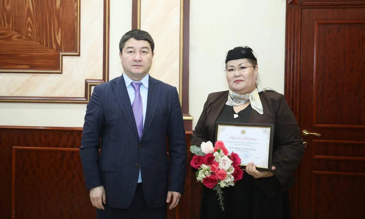 Маңғыстауда мәдениет және БАҚ саласының өкілдері марапатталды