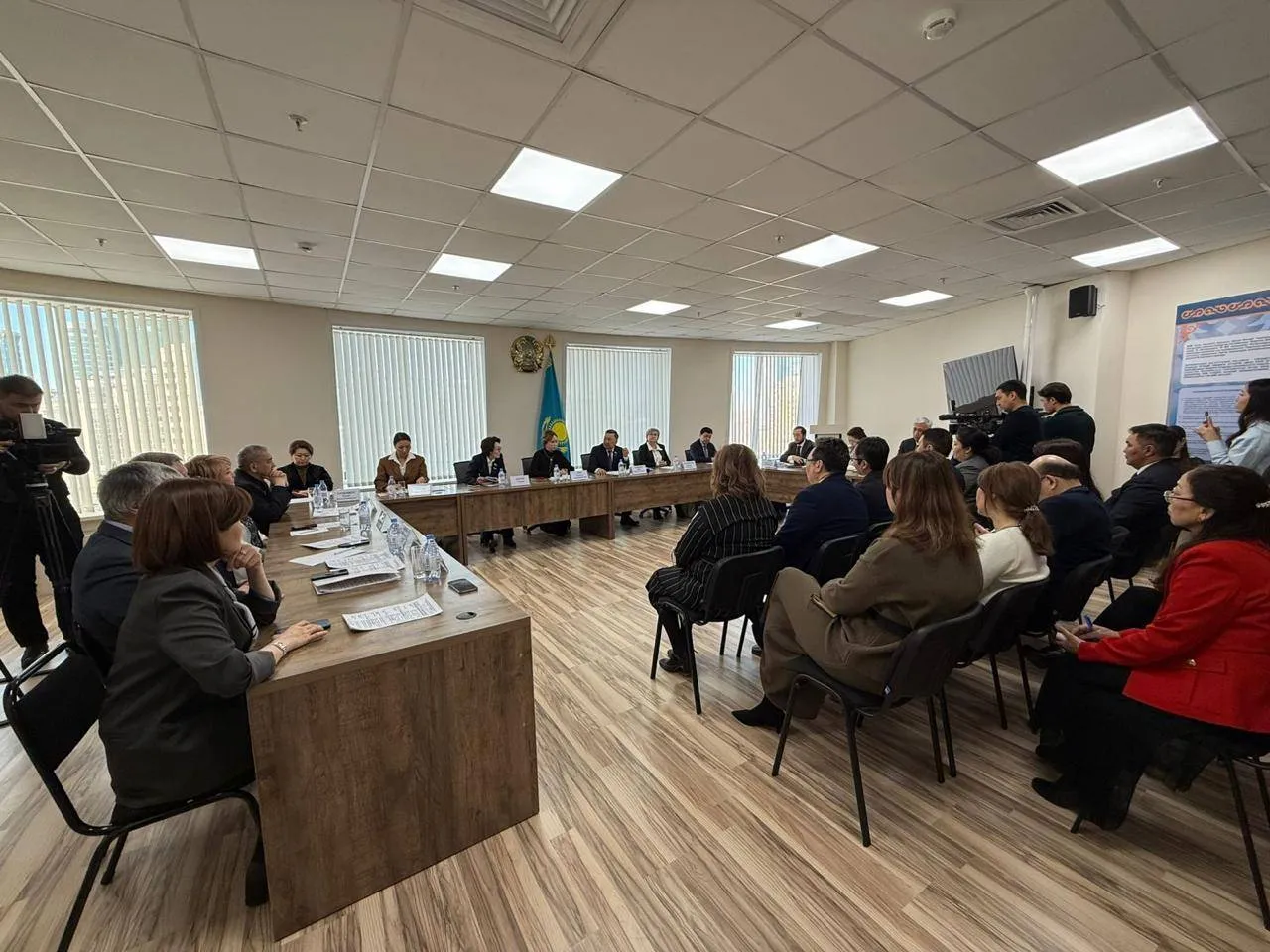 Парламентаризм институтының сарапшылары  жаңа конституция жобасына қолдау білдірді