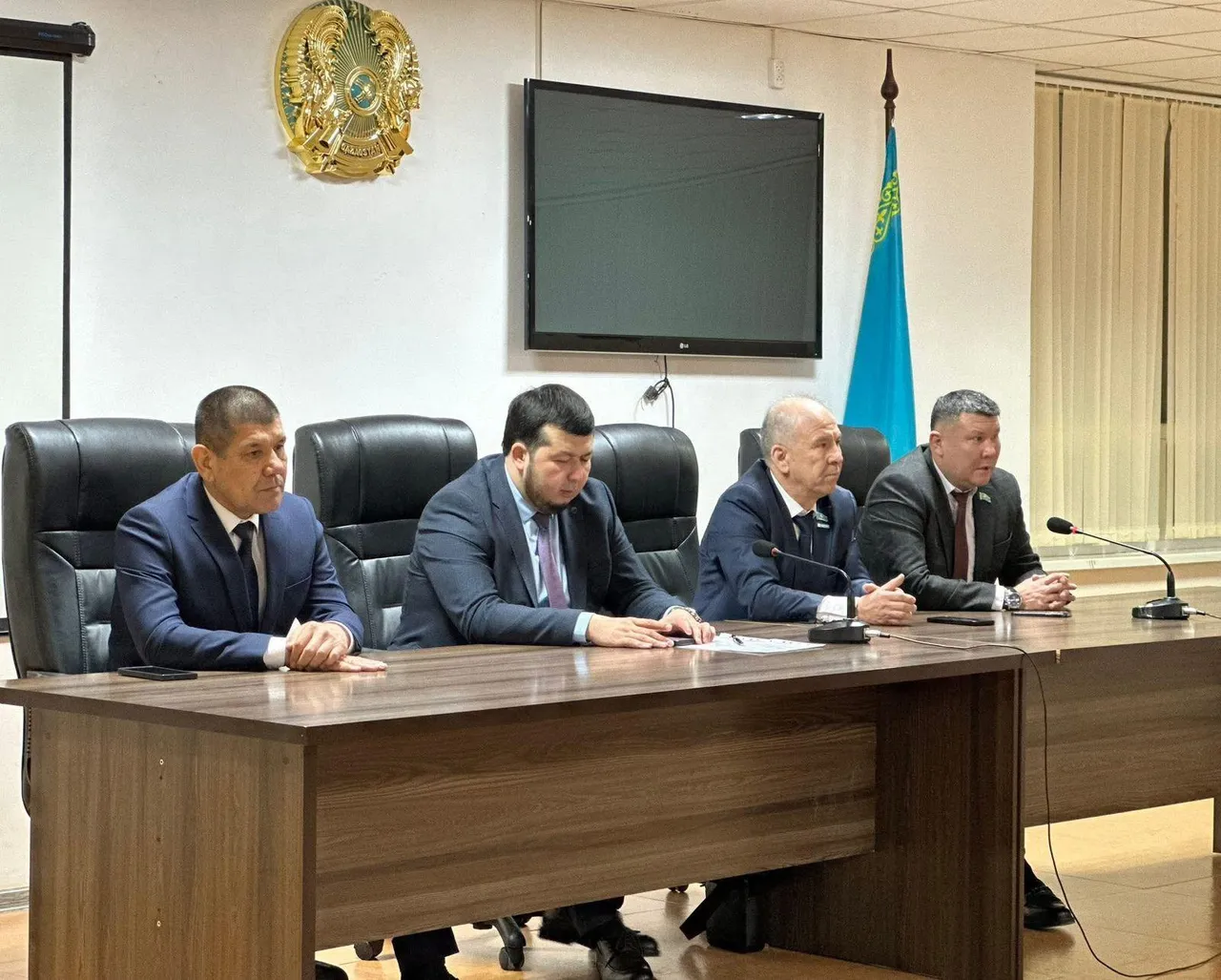 Жаңаөзендік дәрігерлер референдумға барады