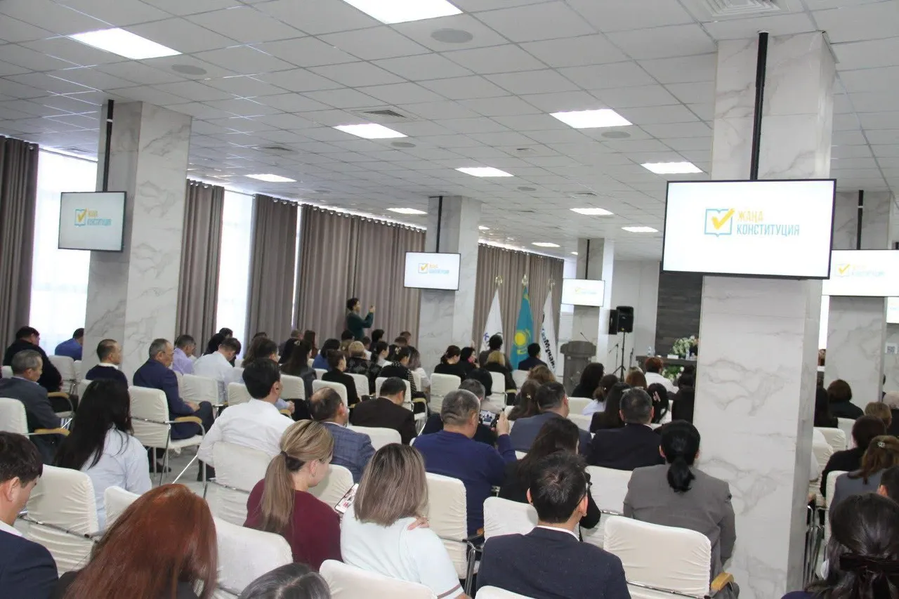 Мұнай-газ саласындағы ғылыми-зерттеу және жобалау институтының қызметкерлері референдумға барады