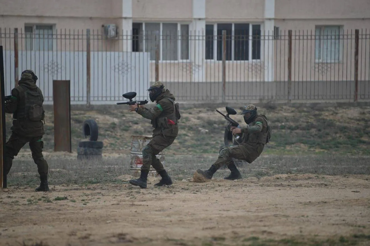 Ақтауда әскери қызметшілерді дайындаудың жаңа әдісі ретінде пейнтбол қолданылуда