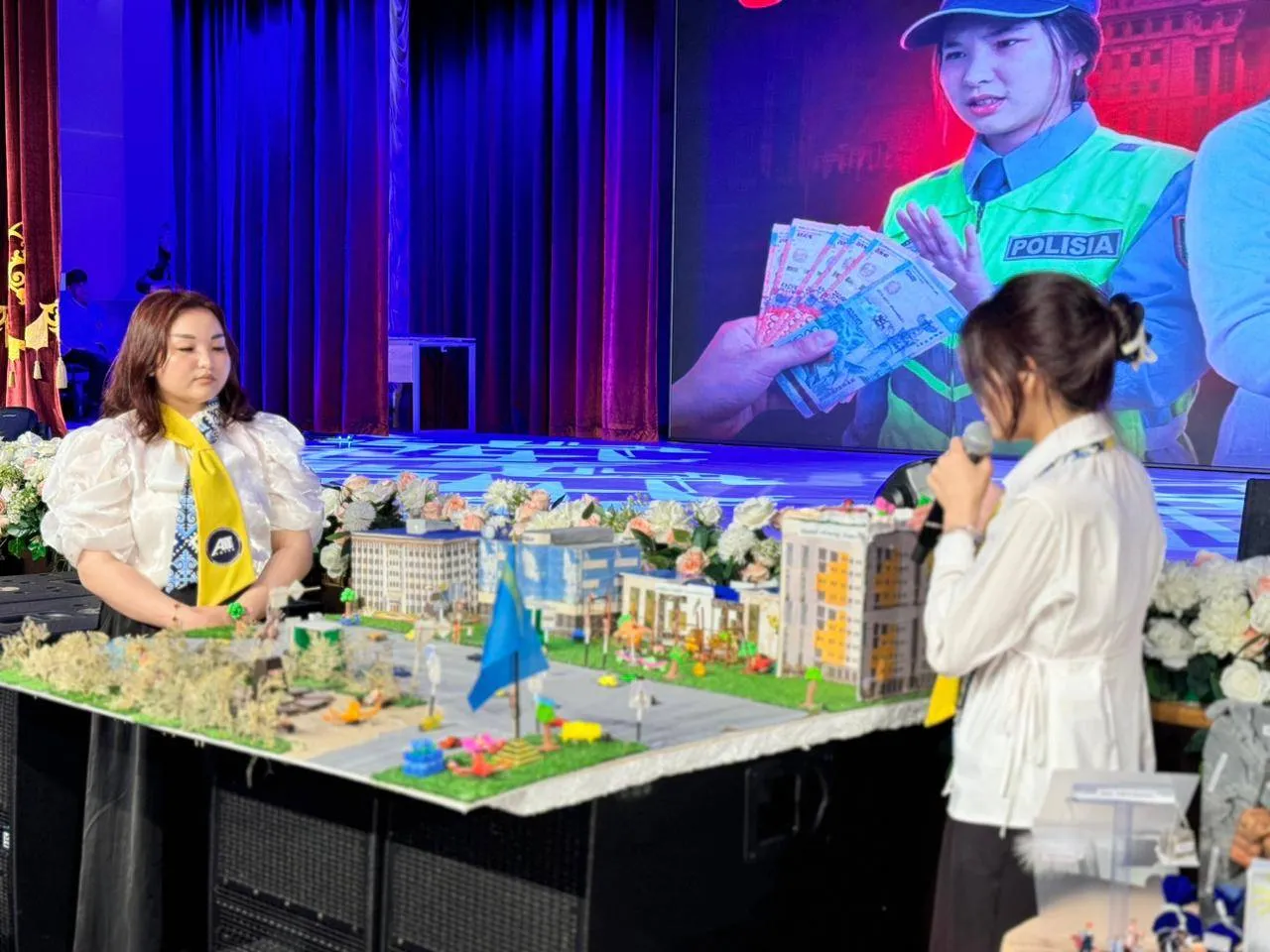 «SANALY URPAQ»: Ақтауда студенттер жемқорлыққа қарсы идеяларын ұсынды