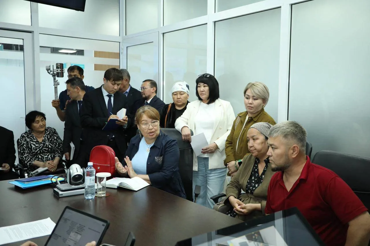 Тұрғын үй мен жұмыс мәселесі: Маңғыстаулықтар әкім қабылдауында қандай сауал көтерді?