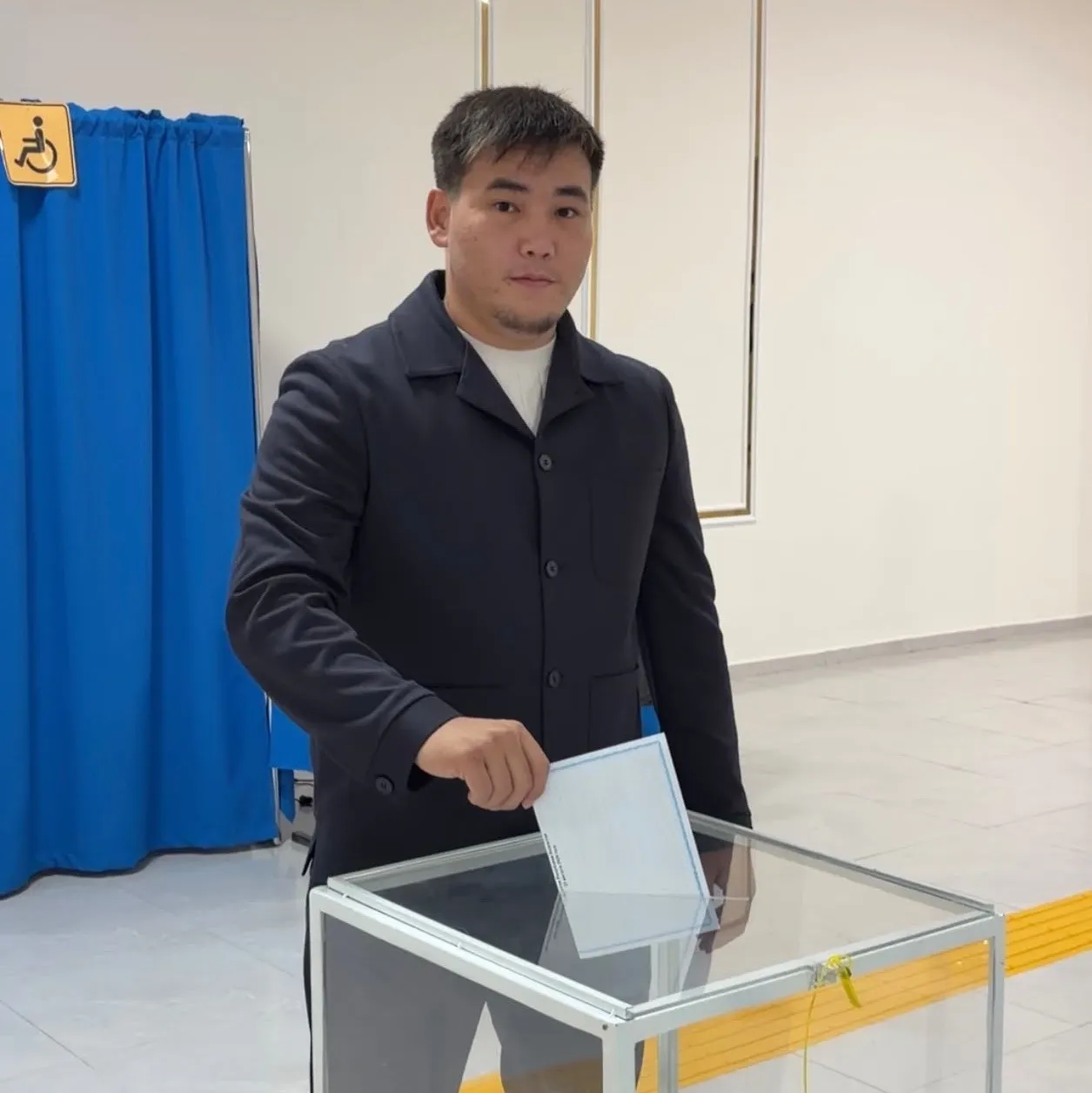 Дзюдодан жоғары санатты жаттықтырушы Төреекен Қобланов сайлауда таңдауын жасады