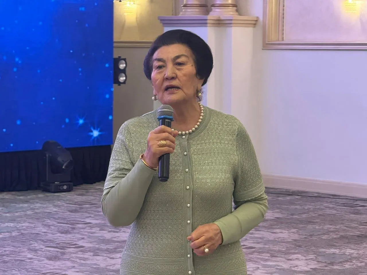 «Үйімнің берекесі»: Оразгүл Асанғазы отбасы құндылығы туралы айтты