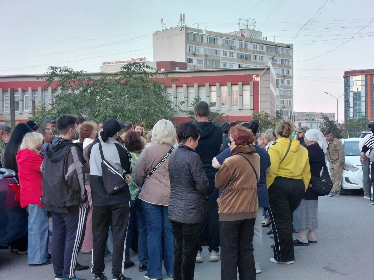 Жылу желілерін жаңғырту мен тұрғындар мүддесі: Ақтаудың 5-шағынауданындағы құрылысқа байланысты дау туындады