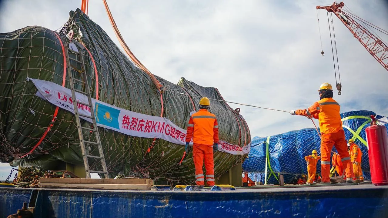 Жаңаөзендегі газ өңдеу зауытына Қытайдан жабдықтың алғашқы партиясы жеткізілді