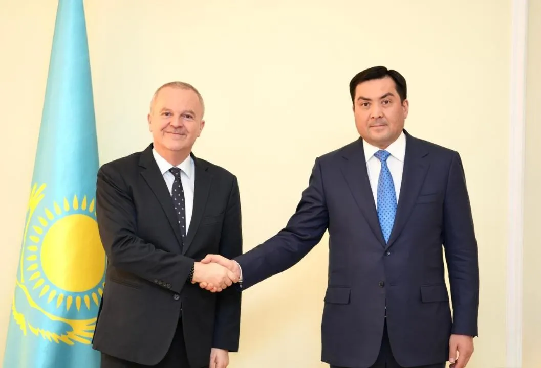 Жаңаөзенде күн, жел және газ энергиясын пайдаланатын гибридті станса салынады