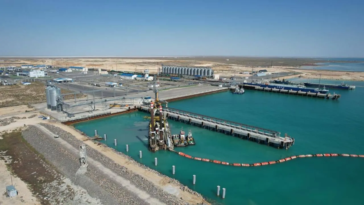 «Ақтау теңіз порты» АЭА қызмет ету мерзімі 2053 жылға дейін ұзартылып, мүмкіндіктері кеңейді