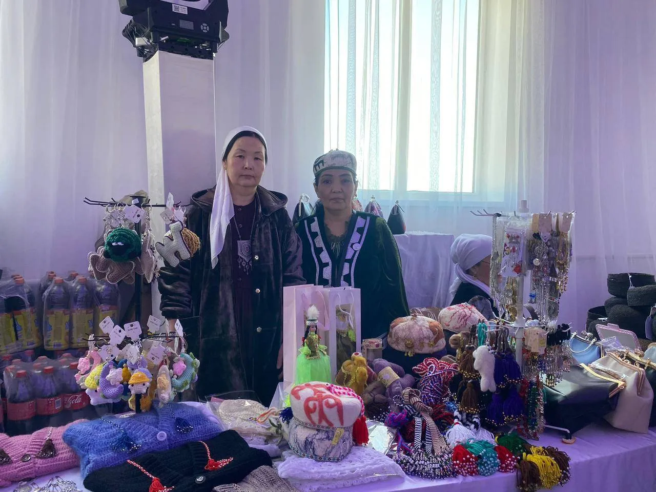 Амал мейрамы: Қолөнер шеберлерінің көрме-жәрмеңкесі өтті