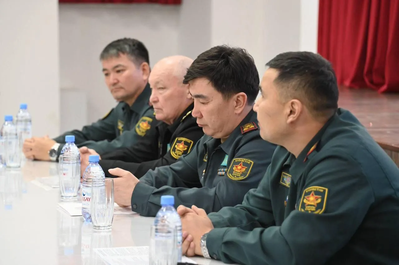 Ақтауда мектеп оқушыларына әскери қызметтің артықшылықтары түсіндірілді