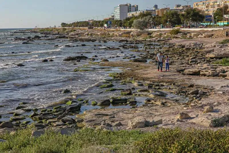 Каспий неге тартылып жатыр?