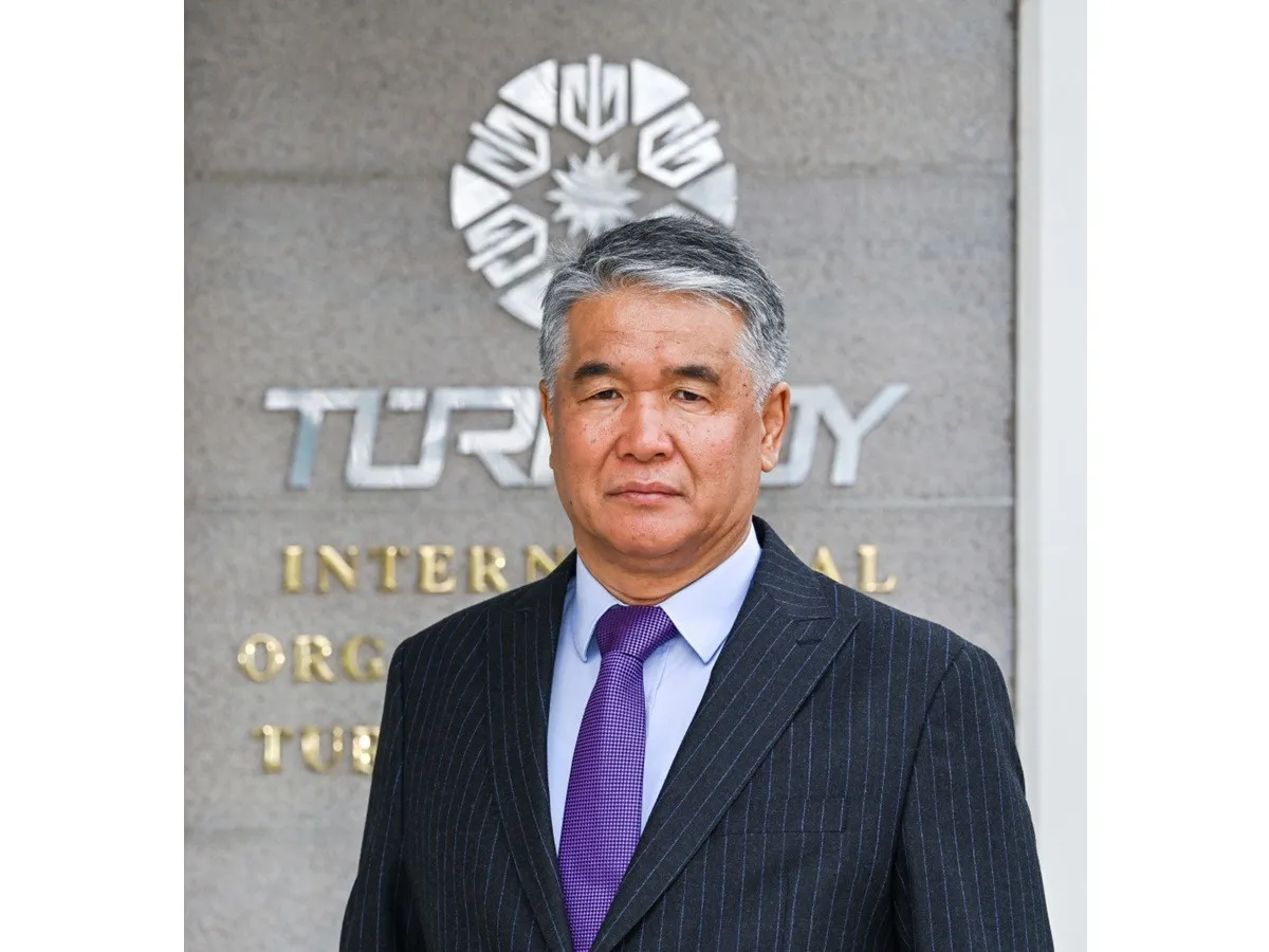 TURKSOY Secretary General Sultan Raev Congratulates the People