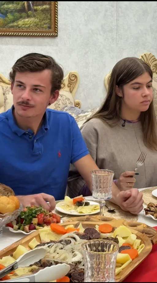 Маңғыстауға келген туристер ұлттық тағамнан дәм татты